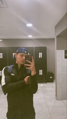 <em>Camilo Herrera</em>