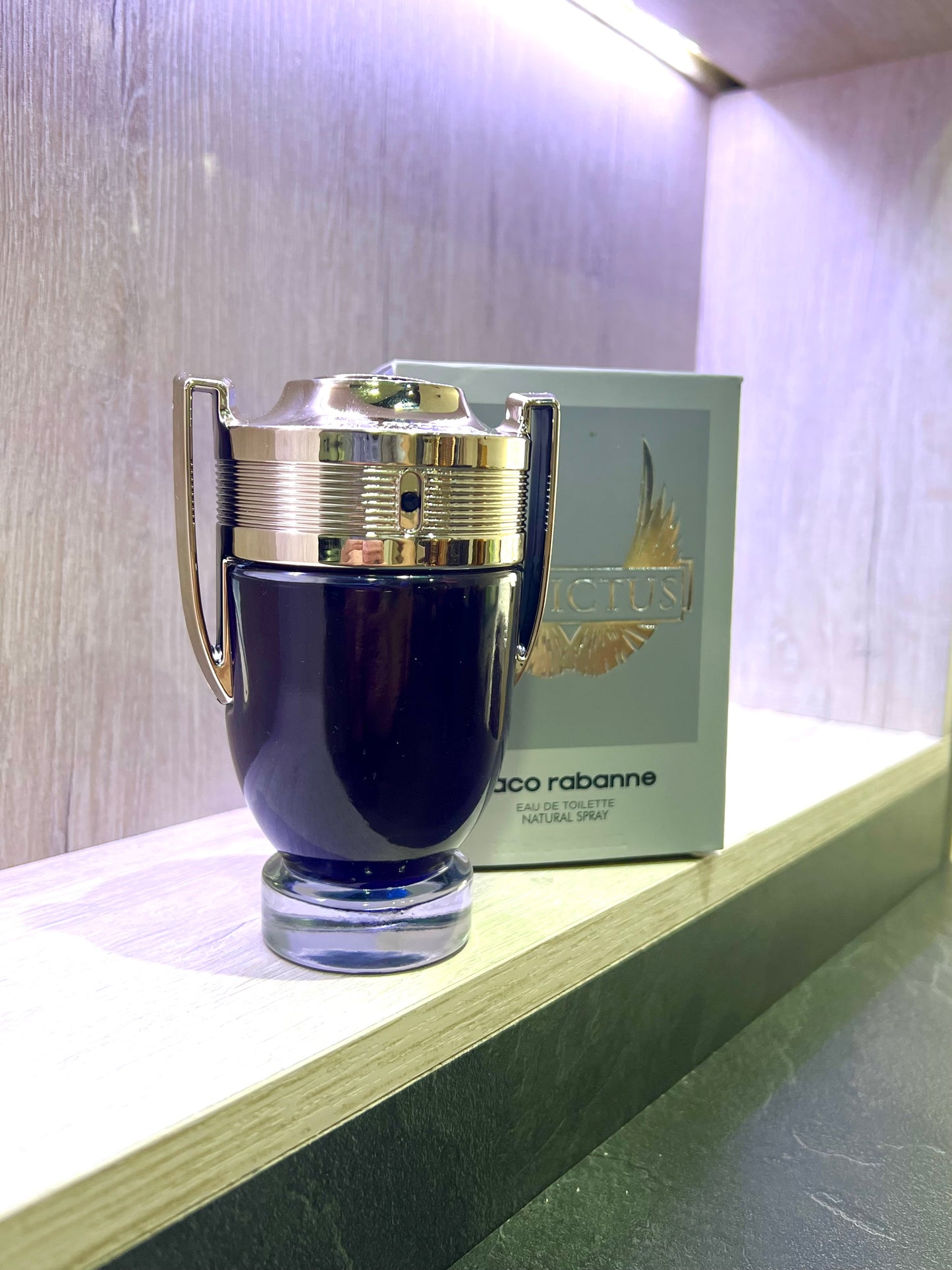 CUATRO PERFUMES ( Sauvage + Bleu Chanel + One Million + Invictus ) + Regalo Perfumero 🎁