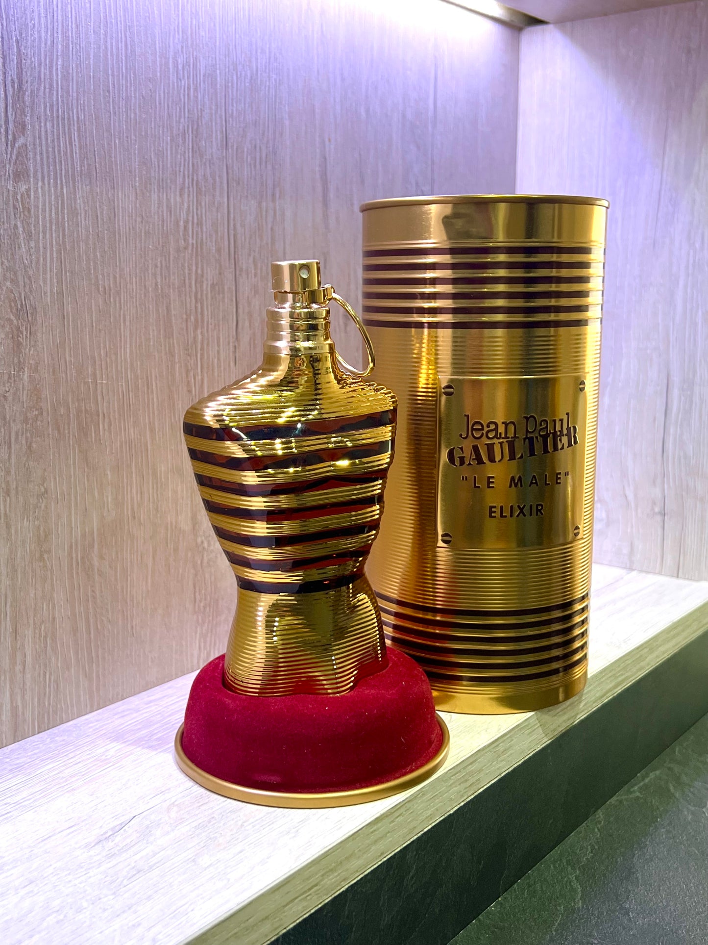 DÚO PERFUMES ( JPG Elixir + Haramain Oud Gold ) + Regalo Perfumero