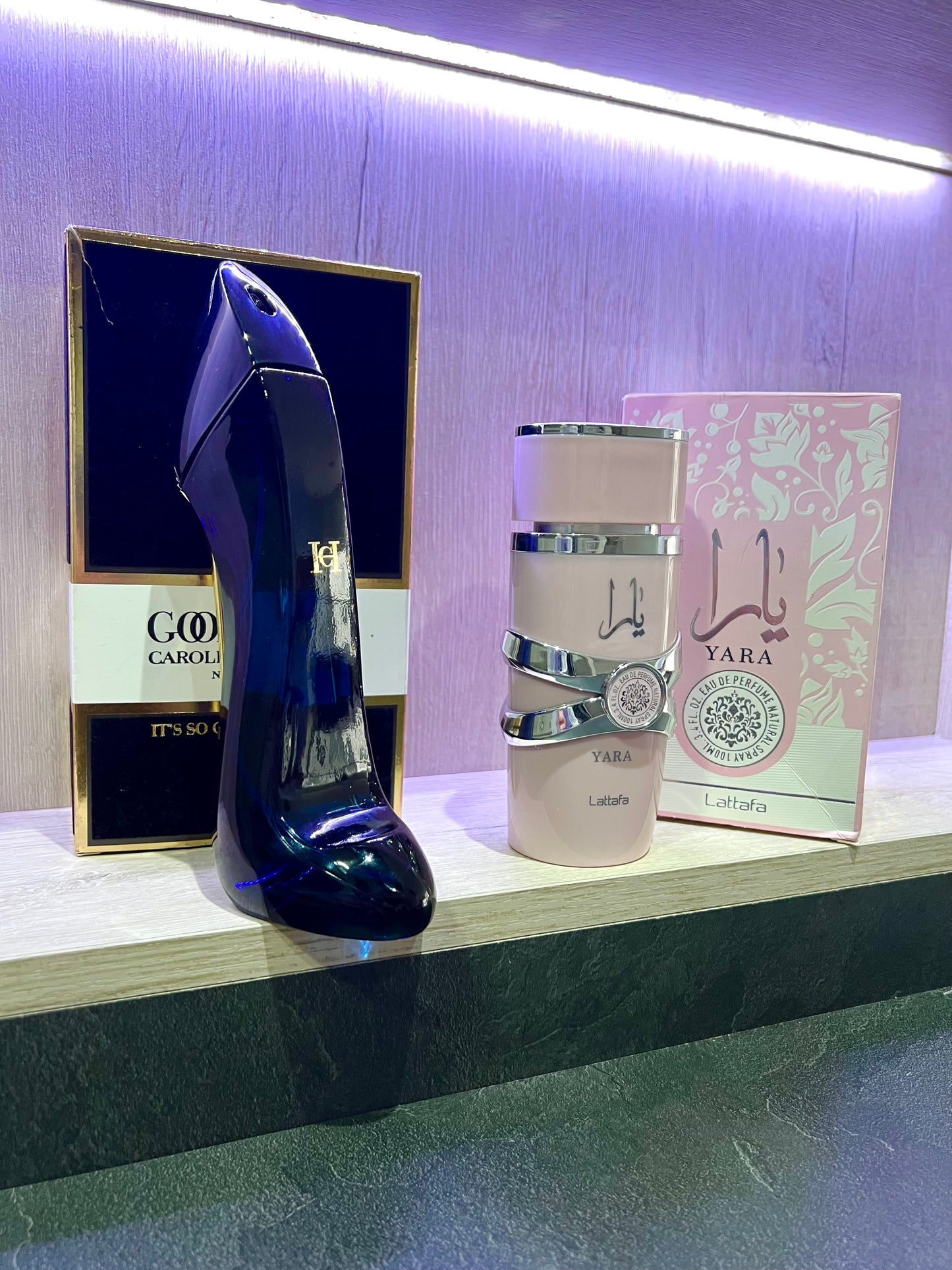 DÚO PERFUMES ( Yara Rosa + Good Girl ) + Regalo Perfumero 🎁