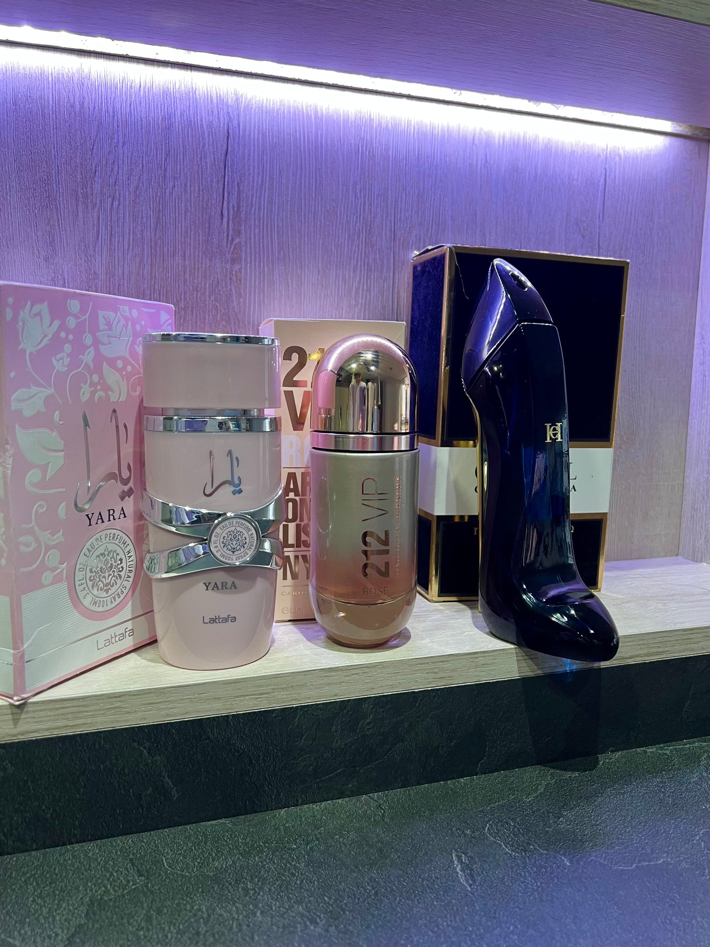 TRÍO PERFUMES ( Yara Rosa + 212 VIP Rosé + Good Girl ) + Regalo Perfumero 🎁