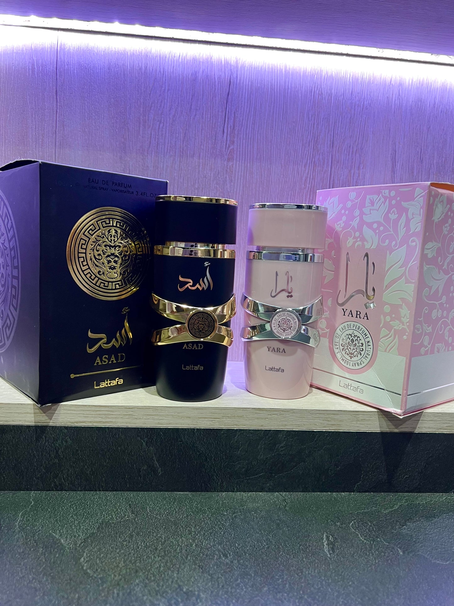 DÚO PERFUMES PAREJA ( Asad + Yara Rosa ) + Regalo Perfumero 🎁