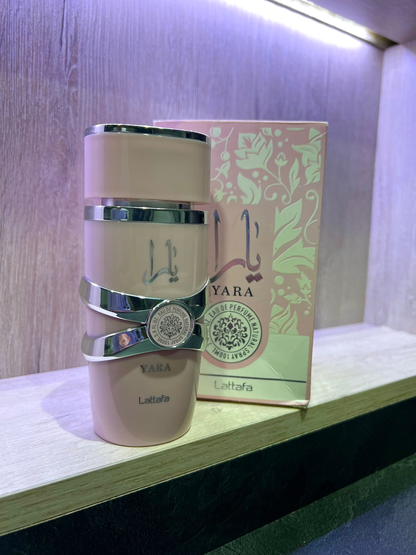 DÚO PERFUMES ( Yara Rosa + Good Girl ) + Regalo Perfumero 🎁