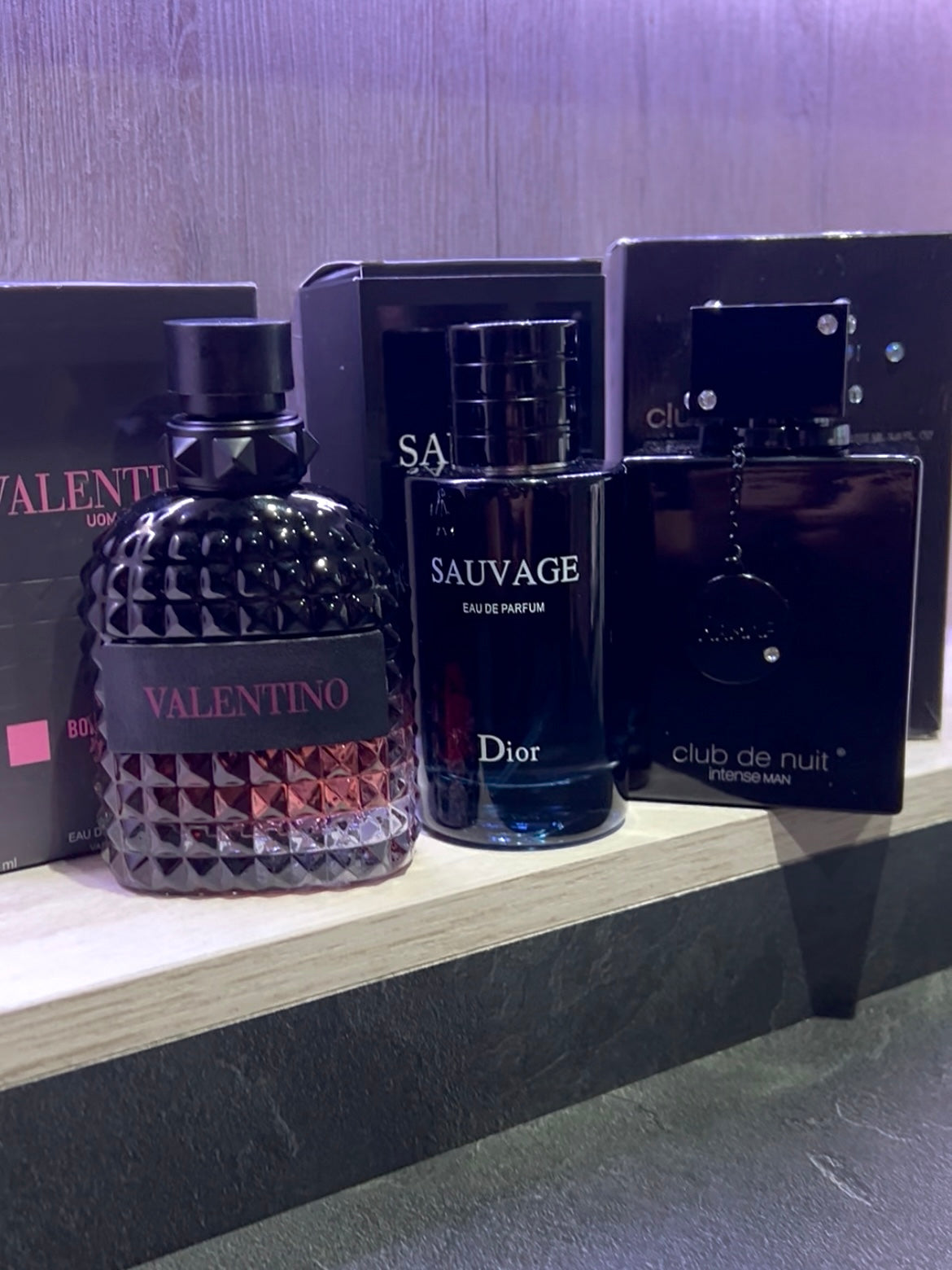 TRÍO PERFUMES ( Dior Savage + Club Nuit + Valentino Born in Roma ) + Regalo Perfumero 🎁