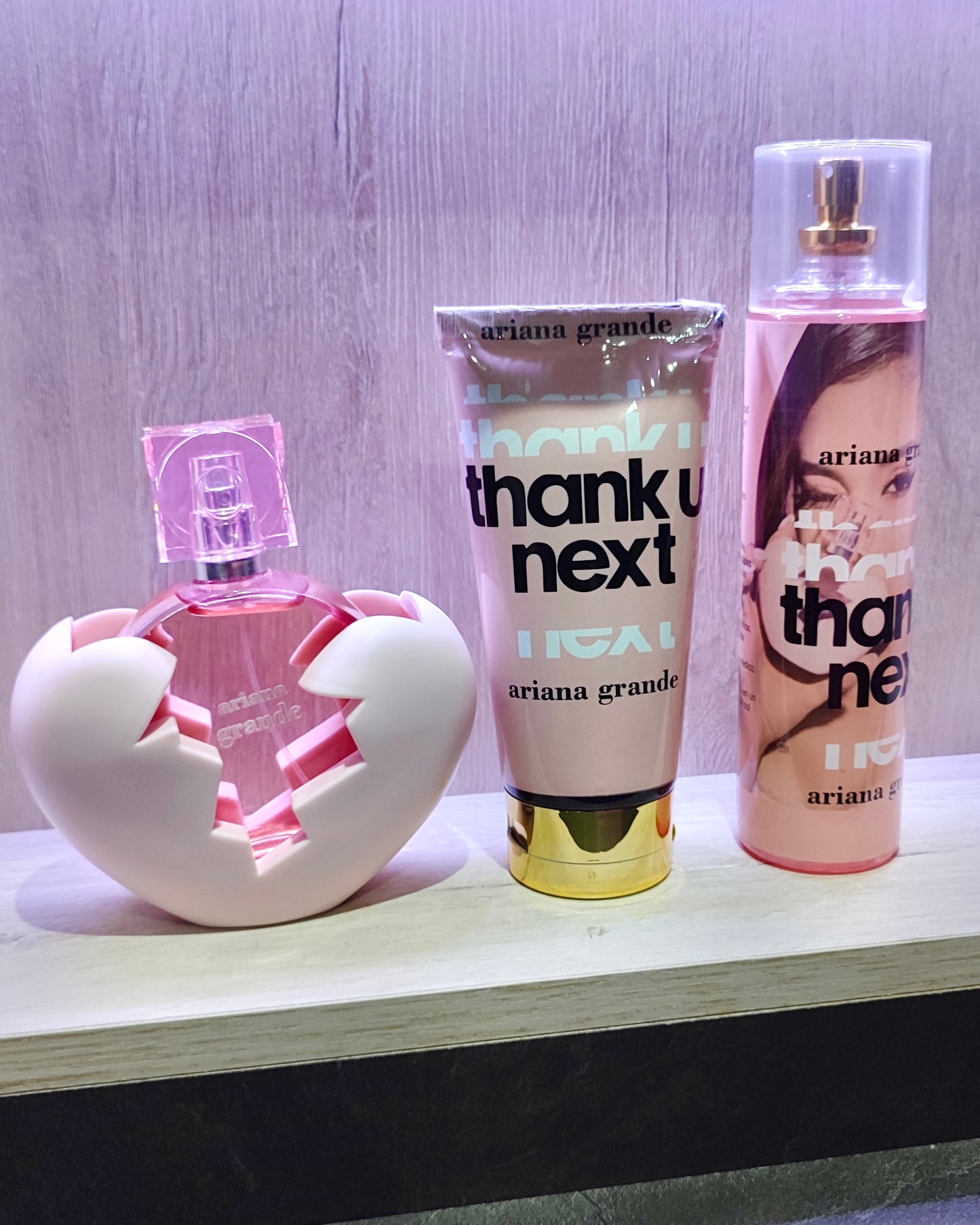 Set Thank u Next ( Perfume + Splash + Crema Corporal ) + Estuche Lujo
