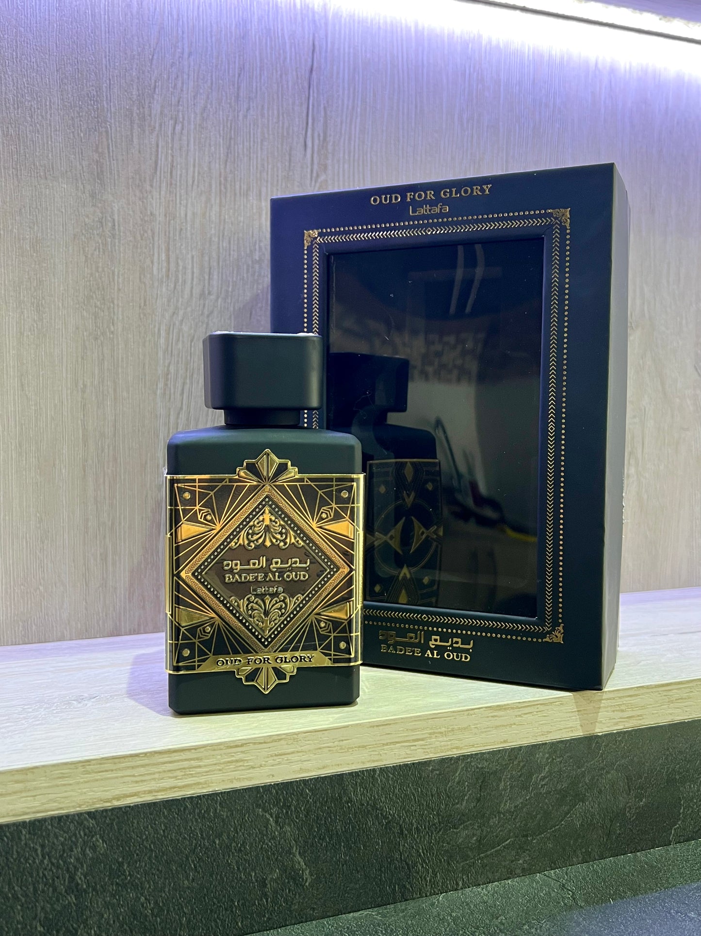 TRIO PERFUMES ( Oud For Glory + Khamrah + Club de nuit ) + Regalo Perfumero
