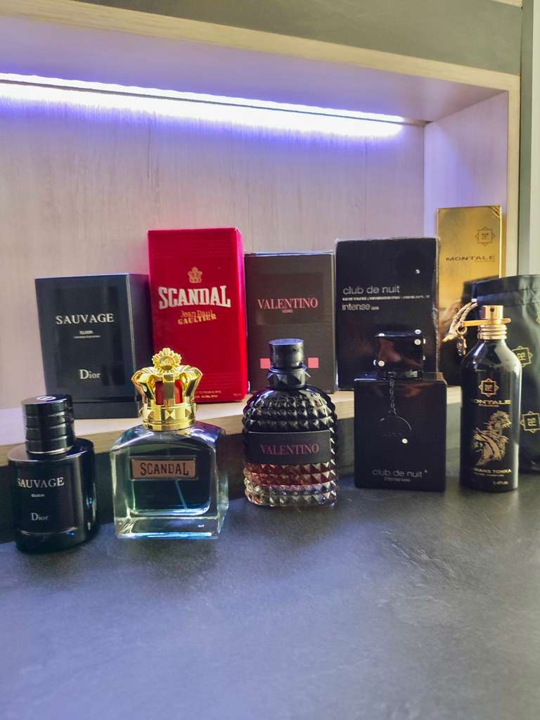 5 PERFUMES + 1 OBSEQUIO ( Valentino + Club de nuit + montale arabians tonka + sauvage elixir + Scandal + 1 Perfumero )